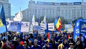 Miting în Piaţa Victoriei organizat marţi de Confederaţia Meridian împotriva măsurilor guvernamentale