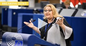 UPDATE. Parlamentul European i-a ridicat imunitatea Dianei Șoșoacă. Eurodeputata, vizată de 11 acuzații penale
