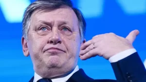 Crin Antonescu îl numește pe Ilie Bolojan cel mai puternic personaj politic