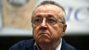 Cristoiu: PNL nu e un partid, nu are principii, e o cocă, ia forma vasului în care o pui; ca să rămână la putere înainte aproape că se pesedizase, acum vedem că se userizează şi tot aşa
