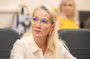 Ramona Ioana Bruynseels, o femeie educată! AUR trebuie condus de oameni pregătiți și neșantajabili