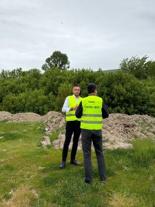 Alexandru Iorga-Primarul orașului Găești: Am luat la cunoștință despre imaginile și sesizările apărute în spațiul public privind depozitarea unor deșeuri pe raza orașului, pe străzile Argeșului și Popa Tănase, precum și în zona sălii de sport