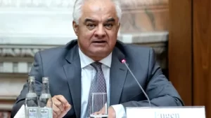 Jaful cu legitimație de serviciu: adevăratul cancer care ține România pe loc