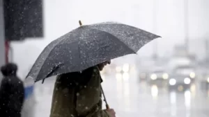 Vremea se schimbă radical. Se anunţă vânt puternic şi furtuni în mai multe judeţe