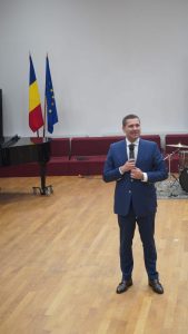 Corneliu Ștefan-Președintele CJDâmbovița:Astăzi am avut plăcerea de a participa la aniversarea Colegiului Național „Constantin Carabella”, una dintre instituțiile de învățământ de prestigiu ale județului Dâmbovița.