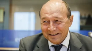 Traian Băsescu și-a recăpătat cetăţenia moldovenească. Maia Sandu: „De azi sunteți nu doar fratele nostru, ci și concetățeanul nostru”