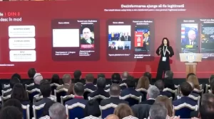 George Simion reacţionează la eticheta „vector de dezinformare”, primită la un eveniment patronat şi găzduit de Nicuşor Dan: „Încearcă să pună eticheta de «dezinformare» pe orice voce critică, fie politică, fie din mass-media”