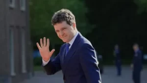UPDATE: Nicușor Dan, huiduit la Galați. Președintele a vizitat victimele