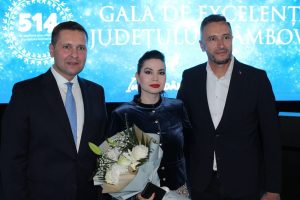 Alexandru Iorga-Primarul orașului Găești: Premiu de excelență pentru soprana Elina Velica!