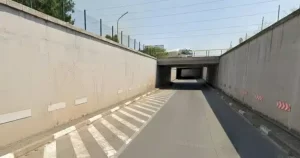 Infrastructură de carton: O ploaie de 10 minute inundă complet pasajul de pe A1 de la Carrefour Militari!