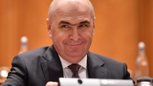 Cu ce îi ține hipnotizați Ilie Bolojan pe cei din PNL