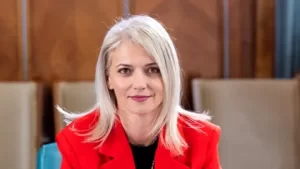 Alina Gorghiu respinge ultimatumul dat de Bolojan. Guvernul Veștea merge în Parlament:Îi este frică de faptul că un premier liberal mâine va fi investit