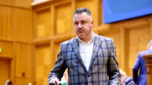 Romeo Lungu, despre „oul Kinder cu surprize” pregătit de AUR la votul de învestire a Guvernului Veștea