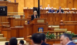Proiect cu mare impact social, adoptat în Parlament: ”Lift pentru viață”, un program care prevede construcția de lifturi în exteriorul blocurilor vechi sau rampe de acces