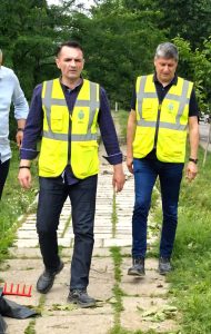 Cristian Daniel Stan-Primarul Municipiului Târgoviște: Administrația locală târgovișteană continuă eforturile de înlăturare a efectelor vijeliei de Cod Roșu!