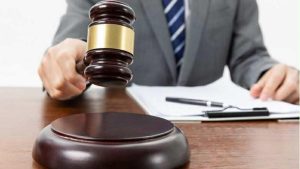 Guvernul sesizează CCR după ce ÎCCJ a cerut în instanță bani mai mulți pentru salariile restante ale magistraților