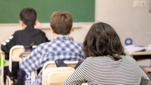 Elevii români din Austria pot studia gratuit limba română în școlile publice. Cum se face înscrierea