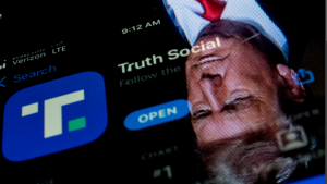 Truth Social încearcă să-și reducă pierderile și lansează un abonament ce oferă acces mai rapid la postările lui Donald Trump și ale altor conturi influente, înaintea publicului larg. Acesta se adresează în special traderilor și instituțiilor financiare care vor să reacționeze cât mai repede la mesajele ce pot provoca mișcări bruște pe piețele financiare.