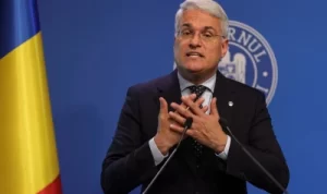 Dragoș Pîslaru, avertizat că riscă un dosar penal dacă ignoră decizia instanței privind Legea salarizării