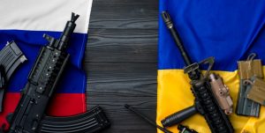 Rusia a atacat mai multe orașe ucrainene, noaptea trecută. O persoană a fost ucisă la Kiev și alte șase la Krivoi Rog. Volodimir Zelenski avertizase că rușii pregătesc un atac masiv. Un avion de vânătoare F-16 ucrainean s-a prăbușit în timpul unei misiuni.