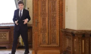 SURSE Nicușor Dan joacă pe 2 fronturi importante și a chemat liderii partidelor la Cotroceni: Se face o ultimă încercare pentru formarea Guvernului