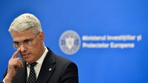 Legea salarizării. Ministrul Pîslaru: Peste 75% dintre angajații din sănătate ar putea primi creșteri salariale. Profesorii obțin dublarea la plata cu ora