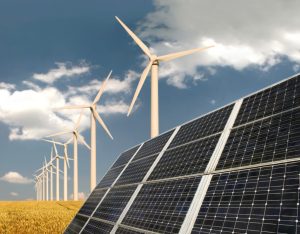 Producția de energie electrică a României a crescut ușor, în prima jumătate a anului. Hidrocentralele, eolienele și, mai ales, fotovoltaicele au creșteri explozive, în timp ce importurile și producția termică s-au redus. Statistica oficială consemnează și o reducere a consumului, dar aceasta este incertă.