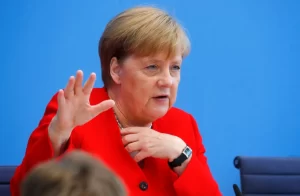 Angela Merkel, mesaj neașteptat de la București despre Rusia: „Trebuie să redeschidem dialogul cu Moscova”
